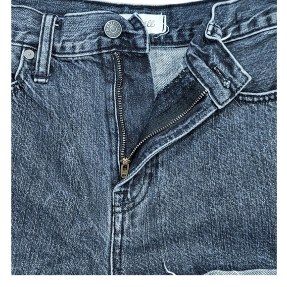 Madewell The Perfect Jean Short - Picture 3 of 9